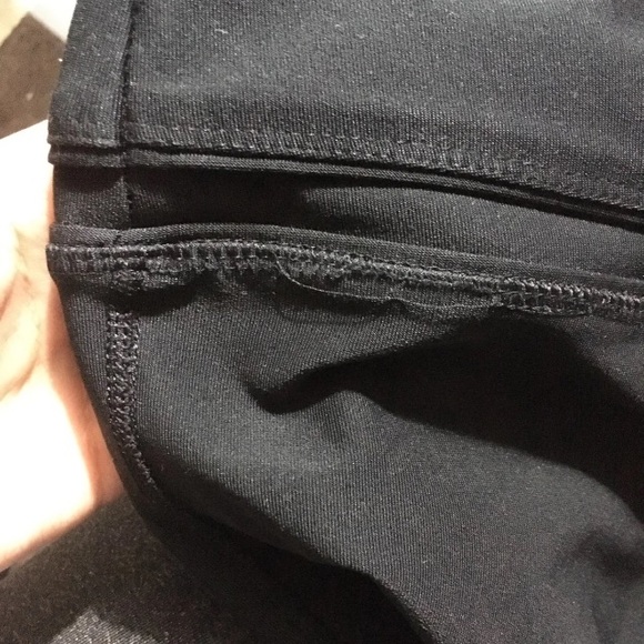 Nike Dri Fit Black Crops - Picture 8 of 8